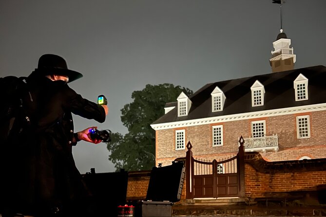 Dead Of Night Tour in Williamsburg - Unraveling the Eerie Tales of Williamsburgs Past