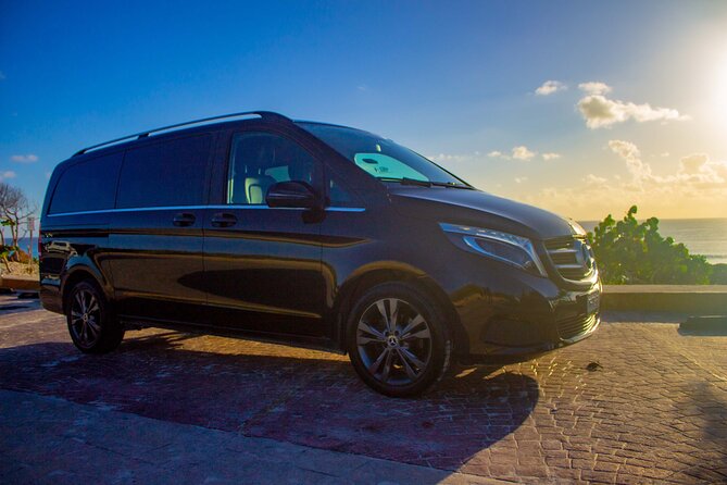 Departures in Mercedes Benz From Puerto Morelos to Cancun Airport - Booking Information