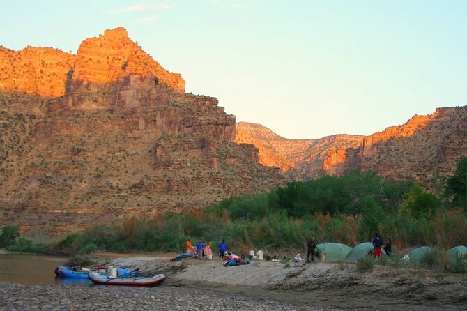 Desolation Canyon - Green River - Enjoying the Included Amenities