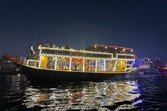 Dhow Cruise With Dinner and Live Entertainment at Dubai Al Seef - Live Entertainment Features