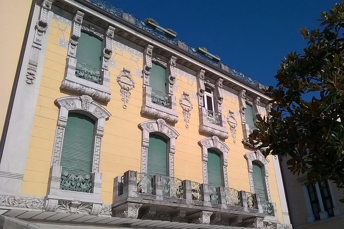 Discovering Lake Garda, Between Salò and Gardone - Historical Highlights Along the Shore