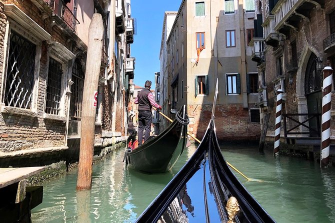 Doges Palace Guided Tour and Gondola Ride - Tour Experience Highlights