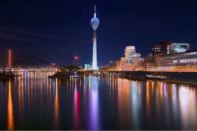 Dusseldorf Airport Transfers : Dusseldorf to Airport DUS in Luxury Car - Pricing and Booking Options