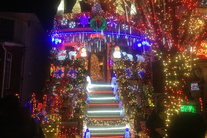 Dyker Heights Brooklyn Christmas Lights Walking Tour - Accessibility Options
