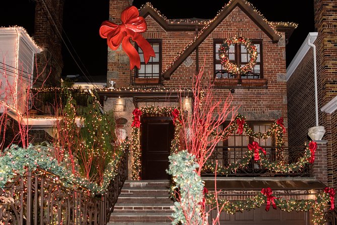 Dyker Heights Christmas Lights and NYC Skyline View Bus Tour - Inclusions in the Tour
