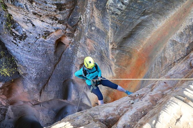 East Zion: Stone Hollow Full-day Canyoneering Adventure - Personalized Attention With a Small Group Size