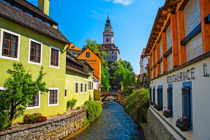 Enchanting Český Krumlov Walking Tour: Echoes of the Past - Accessibility Information