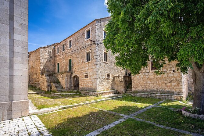 Epic Off Road Hvar Island Adventure Plus Wine Tasting & Snacks - Traversing Rugged Terrain