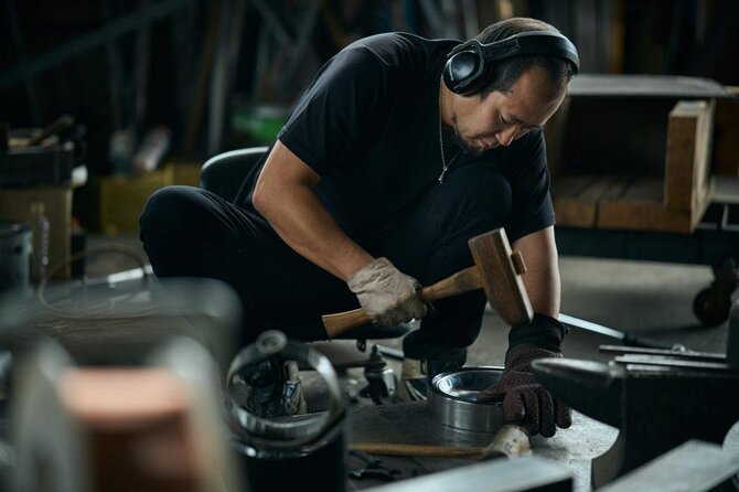 Experience Frying Pan Making With an Ironworking Expert - The Importance of Ishikawas Ironworking Tradition