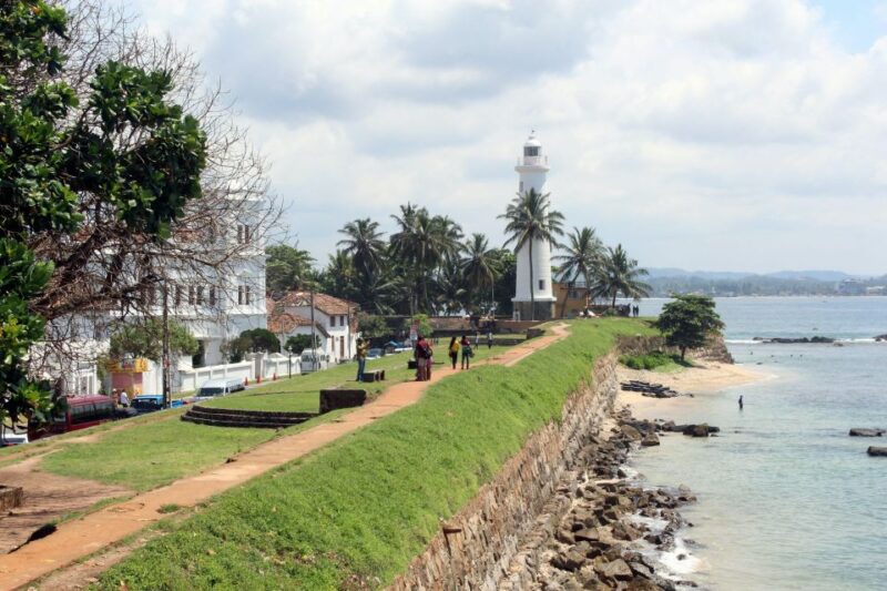 Explore Sigiriya, Kandy,Nuwaraeliya,Galle From Colombo - Dambulla Cave Temple