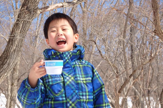 First Snow Play & Snowshoe - Highlights of the Tour