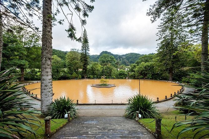 Full Day Private Tour to Lagoa Do Fogo and Furnas - Transportation and Accessibility