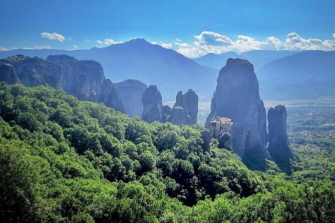 Full Day Tour From Athens to Meteora by Train & Bus - Guided Tour of the Monasteries