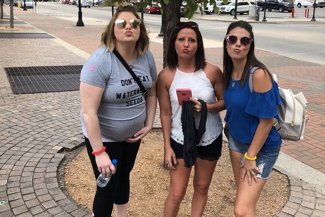 Fun Scavenger Hunt in Pigeon Forge by Wacky Walks - What to Expect on the Hunt