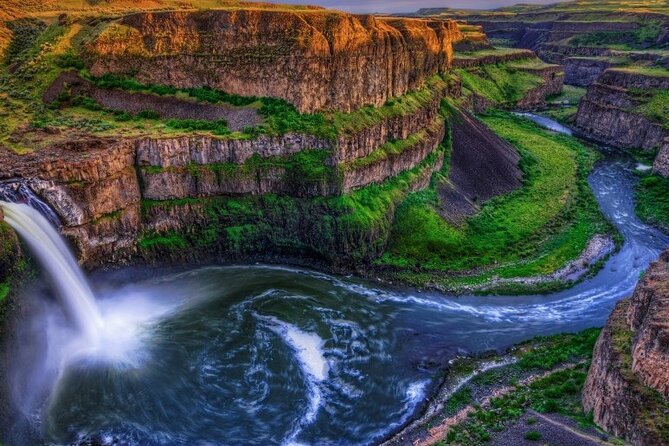 Grand Teton & Yellowstone 5 Days Tour Salt Lake City to Las Vegas - Airport Transfers