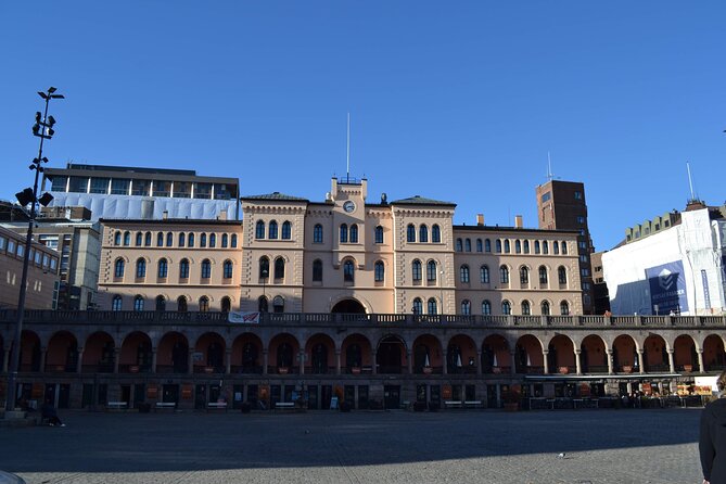 Grünerløkka Vibes: A Bohemian Oslo Experience - Indulging in Norwegian Culinary Delights