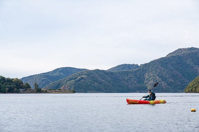 Guided Kayak Tour Unveiling the History of the Lake Suigetsuko - Accessibility and Participant Guidelines