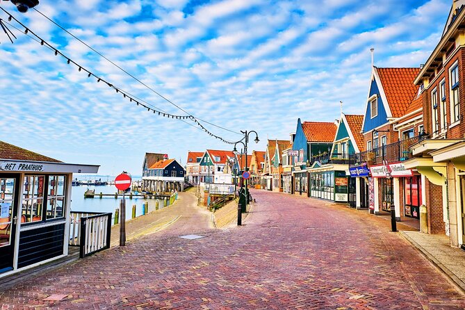 Guided Tour to Zaanse Schans, Volendam and Maken With Boat Ride - Booking Information