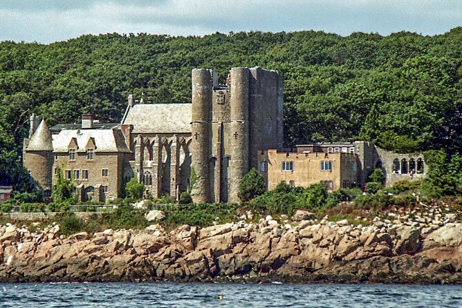 Hammond Castle and Boston Tour Review - Child Safety and Luggage Policy