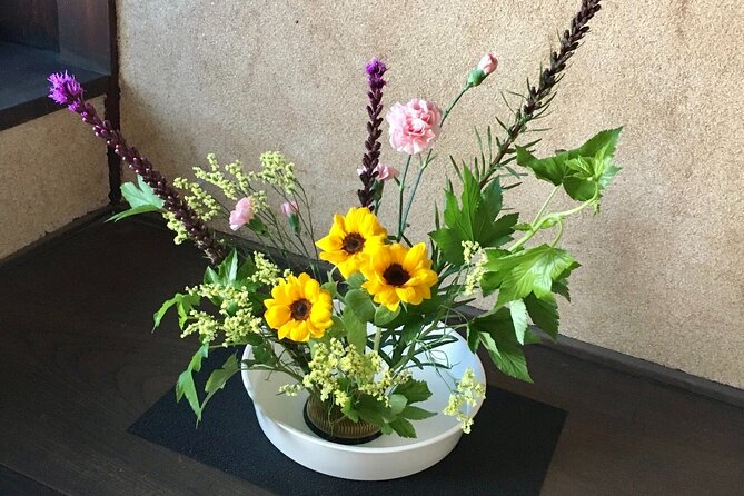 Hands-On Ikebana Making With a Local Expert in Kobe - Booking Information
