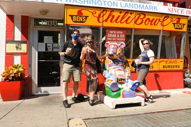 Harlem Renaissance in DC Walking Tour - Bens Chili Bowl: A Renowned Eatery for Presidents and Locals
