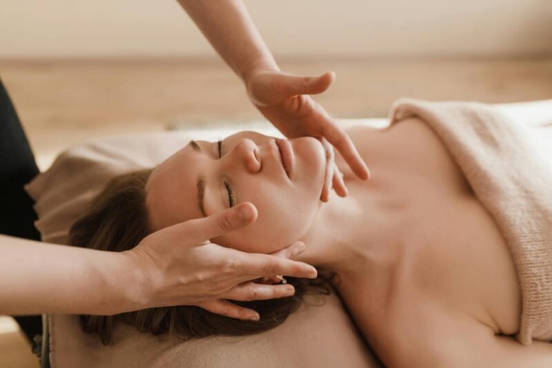 Heraklion: Discover Beauty & Wellness With Lymphatic Massage - Suitability for Minors