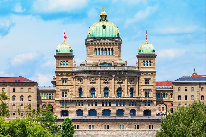 Highlights & Hidden Gems of Bern: Small Group Guided Walking Tour - Exploring Attractions