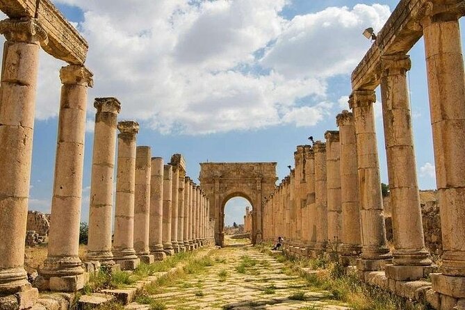 Jerash Ruins Full-Day Private Tour From Amman or Airport - Meeting and Pickup Options