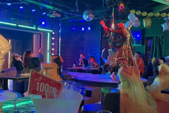Kabukicho Bar Hopping & Grab a Bite Tour - Responsible Drinking: Keeping Safety in Mind