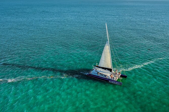 Key West Ragin Cajun Seafood Adventure Review - Refreshing Premium Open Bar for Guests 21