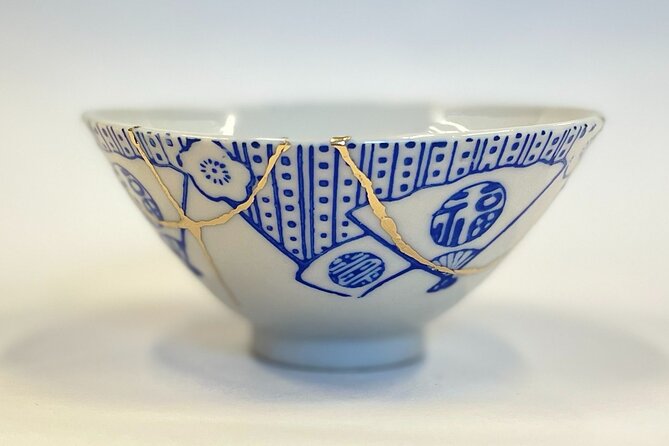 Kintsugi Workshop in Osaka With a Professional Kintsugi Artist - Step-by-Step Kintsugi Experience