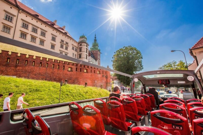 Kraków: Hop-On Hop-Off Bus Ticket - Bus Operations and Pickup Points