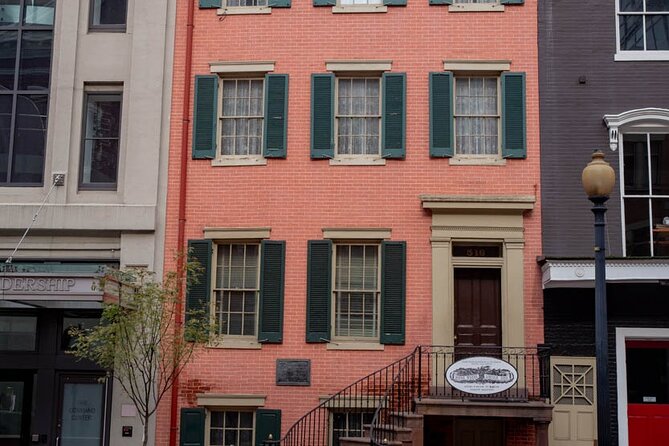 Lincoln Assassination Tour With Fords Theatre and Petersen House - Meeting Point and Accessibility