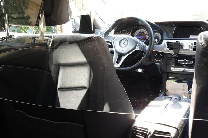 Luxury Private AMSterdam Departure Transfer to AMS AMSterdam Schiphol Airport - Luxury Private Transfer Experience