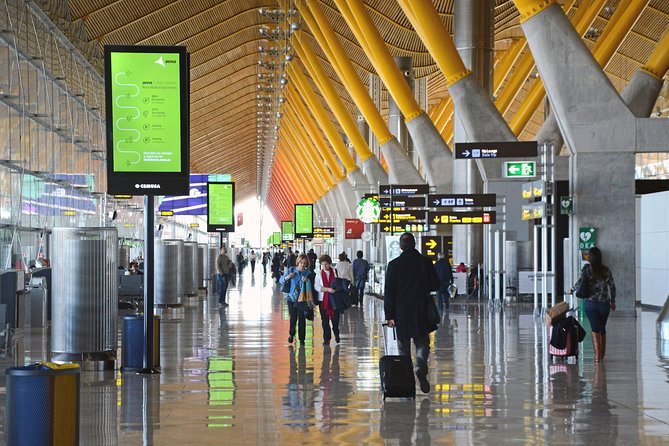 Madrid: Private Transfer IN or OUT (Door-to-Door Service) - About Incomingtosspain