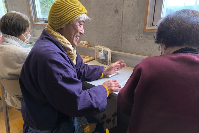 Making a Wooden Carved IPHONE Case in Kawagoe, Saitama - Personalizing the Design