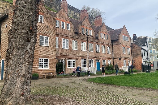 Medieval to Modern: Self Guided Tour of Nottinghams Architecture - Traveler Participation and Requirements