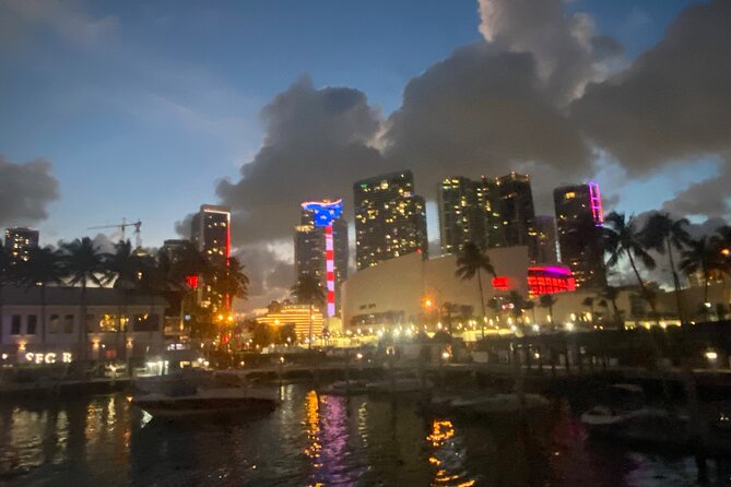 Miami: July 4 South Beach Fireworks Cruise With Open Bar and DJ - Accessibility Features