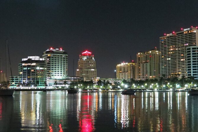 Miami Night Cruise on Biscayne Bay Review - Cruise Amenities and Offerings