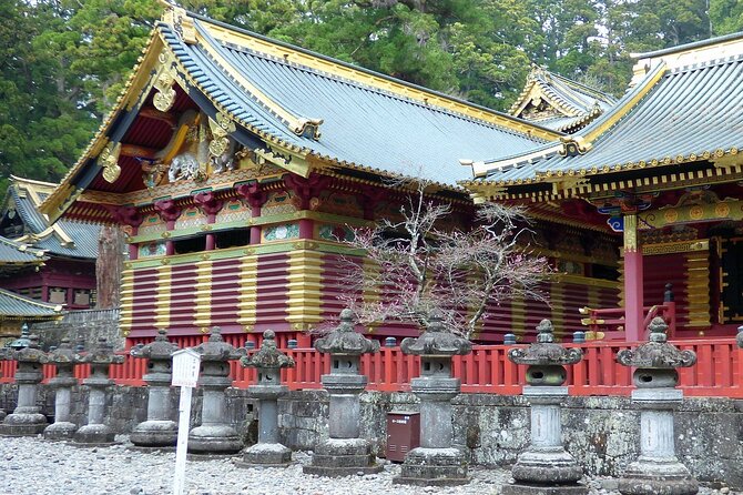 Nikko: the Beauty of Kegon Waterfall and Chuzenji Lake From Tokyo - Bilingual Guide: Unlocking the Mysteries