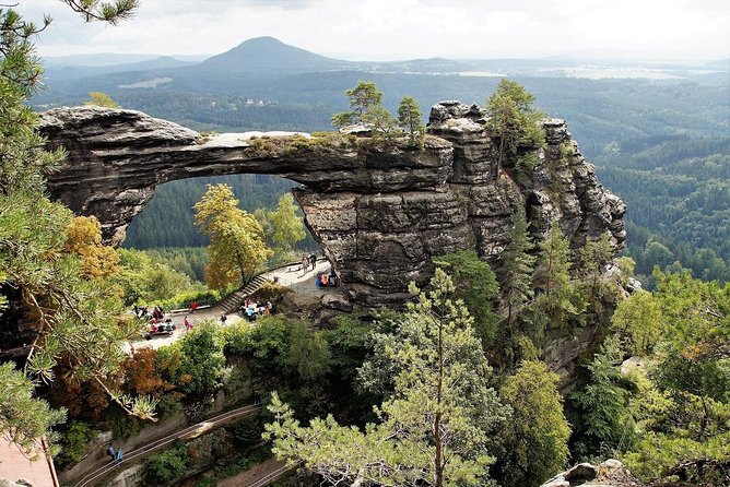 Prague in One Day: Enjoy Fairytale 7 Hours Private Tour - Exploring Pragues Highlights