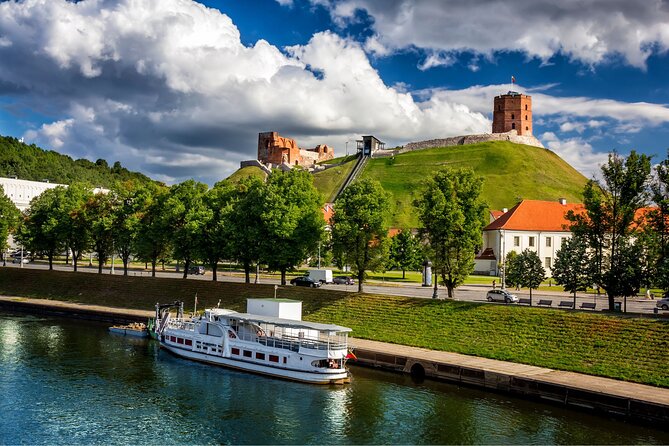 Private Custom Walking Tour With a Local Guide in Vilnius - Exploring Vilnius With a Local