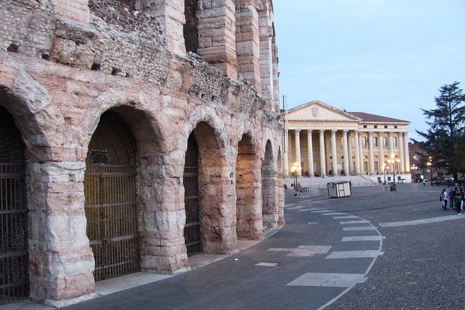 Private Day Tour From Venice to Verona With Local Tour Guide and Fast Trains - Booking Information and Flexibility
