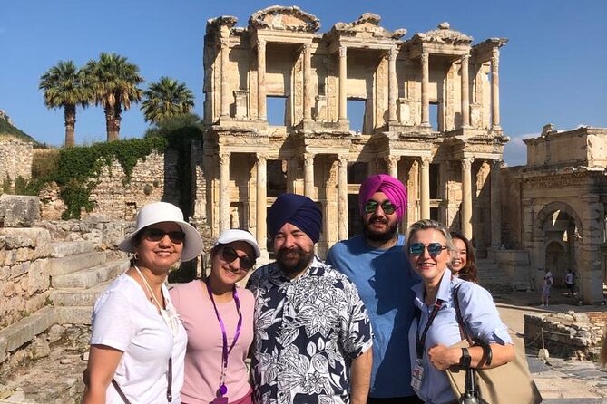 Private Ephesus Tour With Turkish Bath Experience With Lunch - Host Response and Commitment