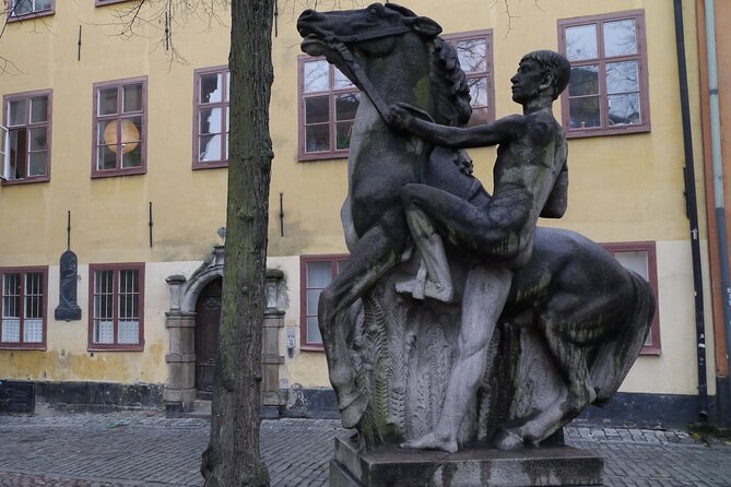 Private German-Swedish Connections - Ask Away