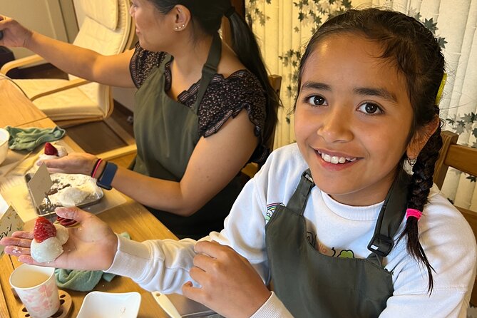 Private Mochi Sweets Making Class Near Shibuya Area - Friendly and Knowledgeable Instructor