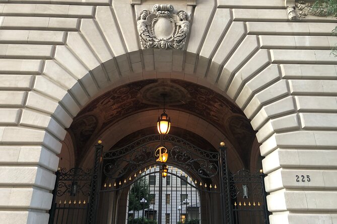 Private New York City Horror Movie Location Walking Tour - Preparing for the Spooky Adventure