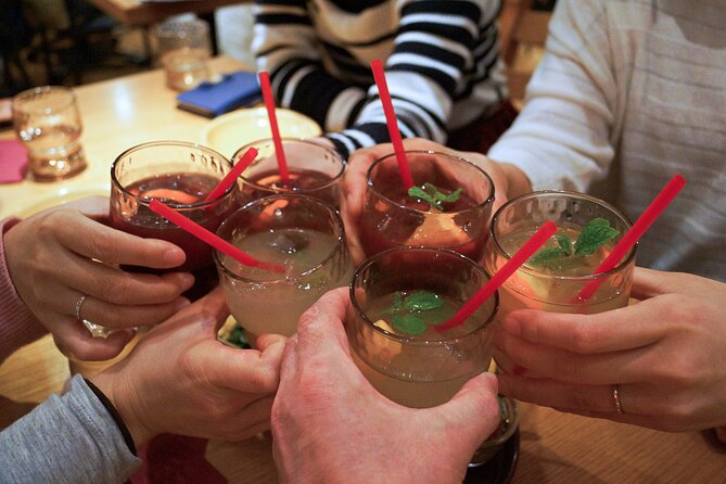 Private Night Tour In Hidden Bars of Shinjuku - Inclusions