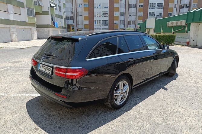 Private One-Way Transfer Between Lisbon and Cascais - Booking Process and Confirmation