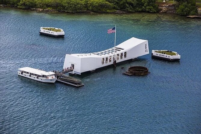 Private Pearl Harbor USS Arizona Memorial - Honoring the USS Arizona